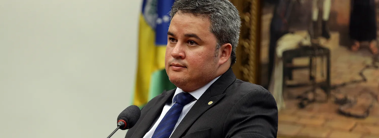 Deputado Efraim Filho, presidente da Frente Parlamentar de Comércio e Serviços