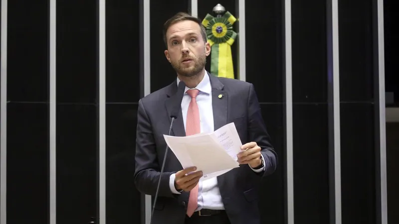 Vinicius Poit, relator do projeto