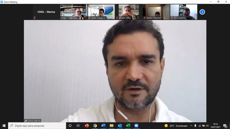 Deputado Celso Sabino explica o PL 2337/21 para os membros da UNECS