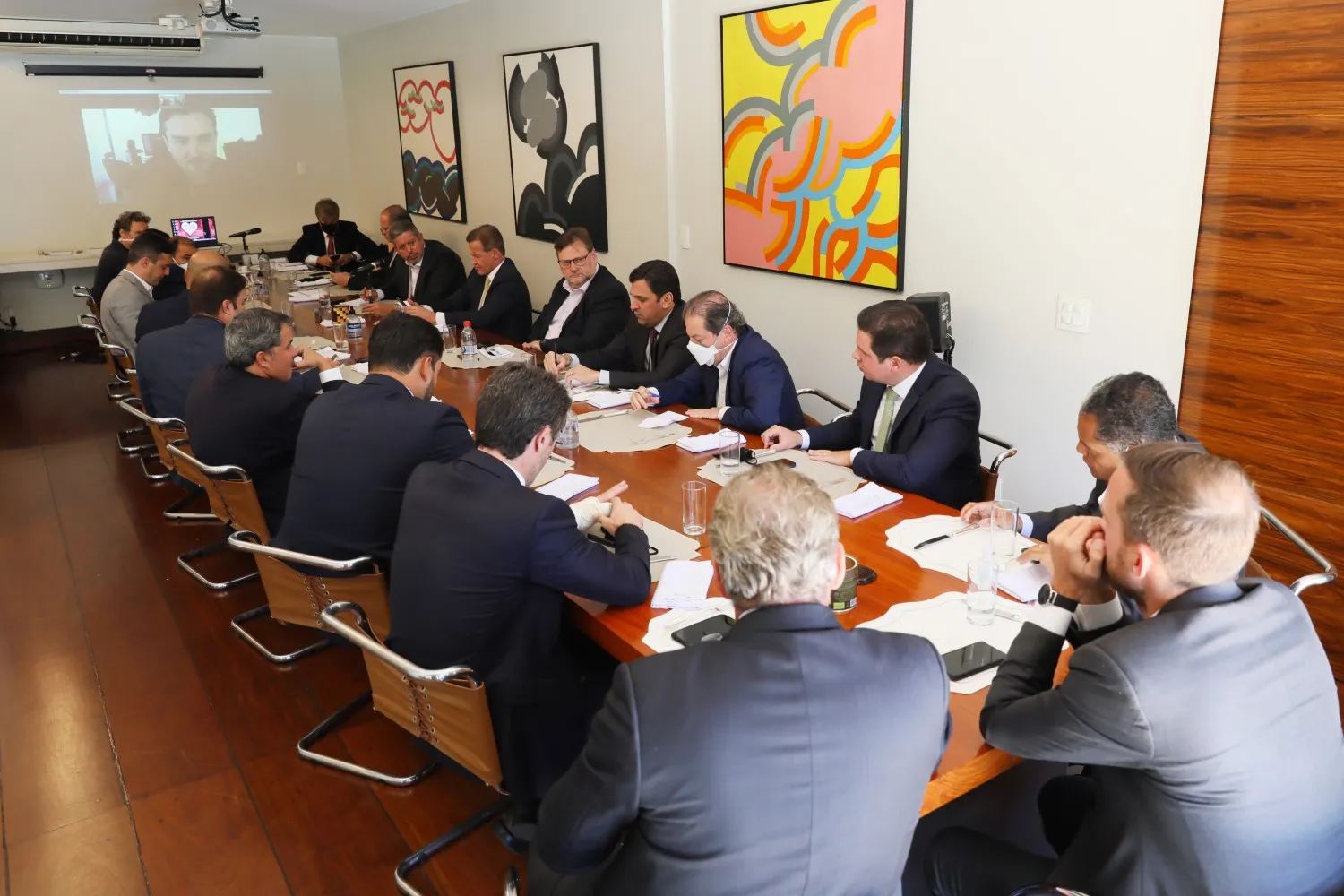 Reunião de líderes com o relator da reforma tributária