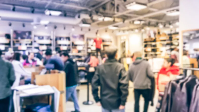 Checkout móvel transforma atendimento no varejo de moda ao desafiar modelo tradicional de caixa