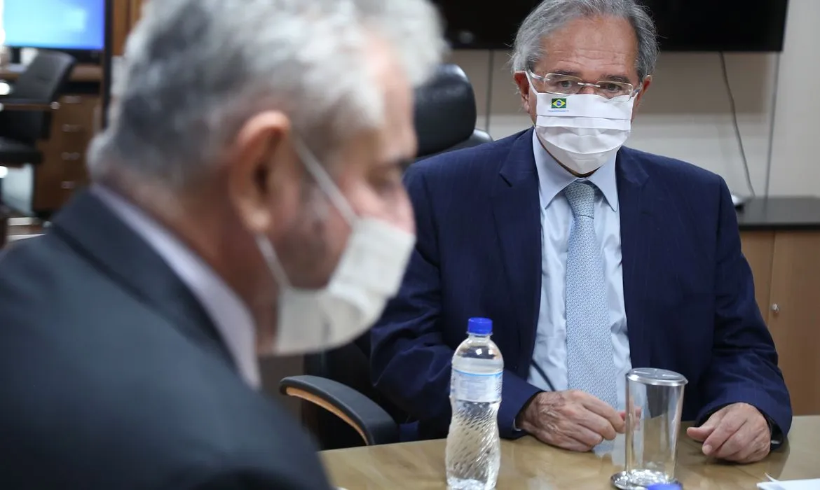Ministro reuniu-se com relator da proposta no Senado