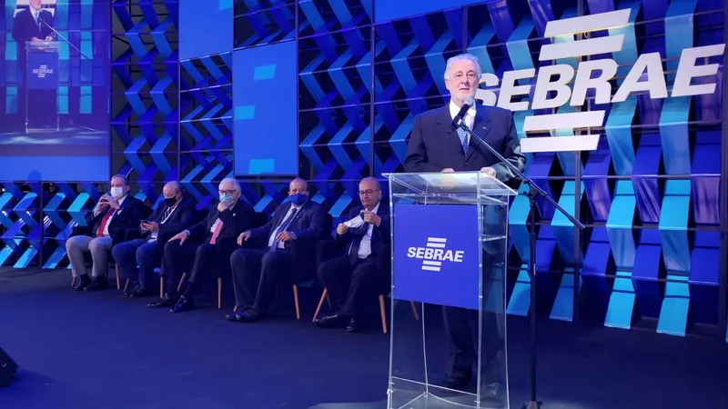 Carlos Melles durante o evento de comemoração dos 15 anos da Lei Geral das MPEs