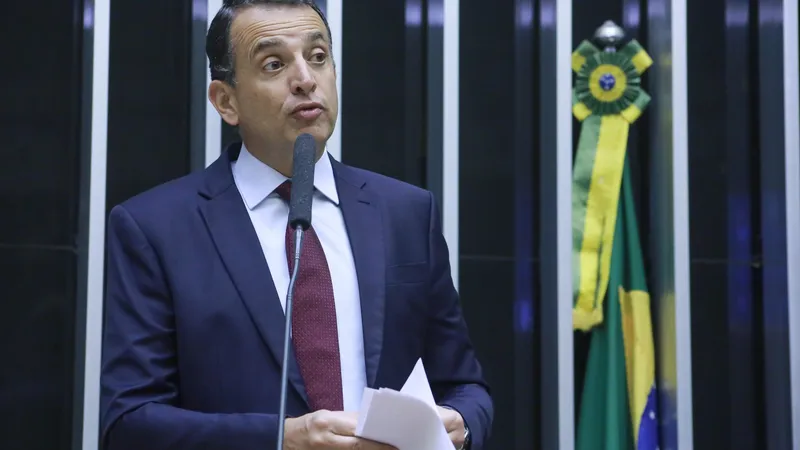 Marco Bertaiolli: “consideramos fundamental adotar medidas legislativas que auxiliem não só famílias em situação de vulnerabilidade, mas também empresas em risco de encerramento de atividades”