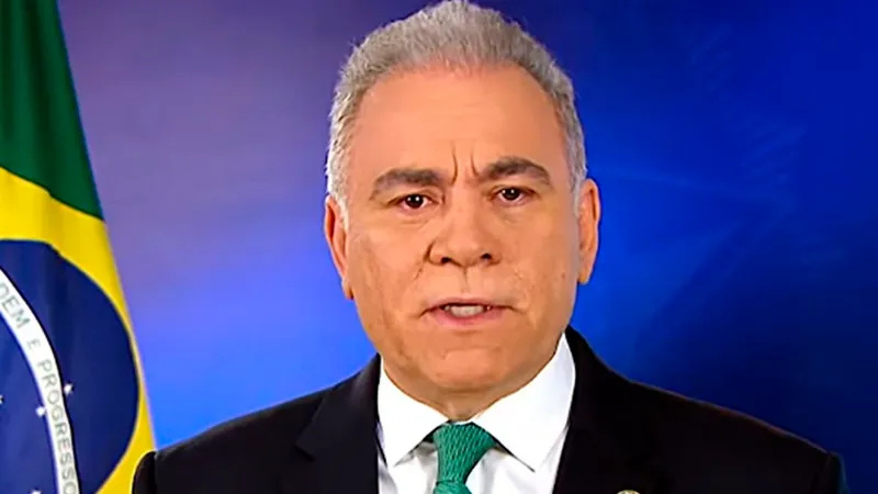 Ministro da Saúde, Marcelo Queiroga, fez pronunciamento neste domingo