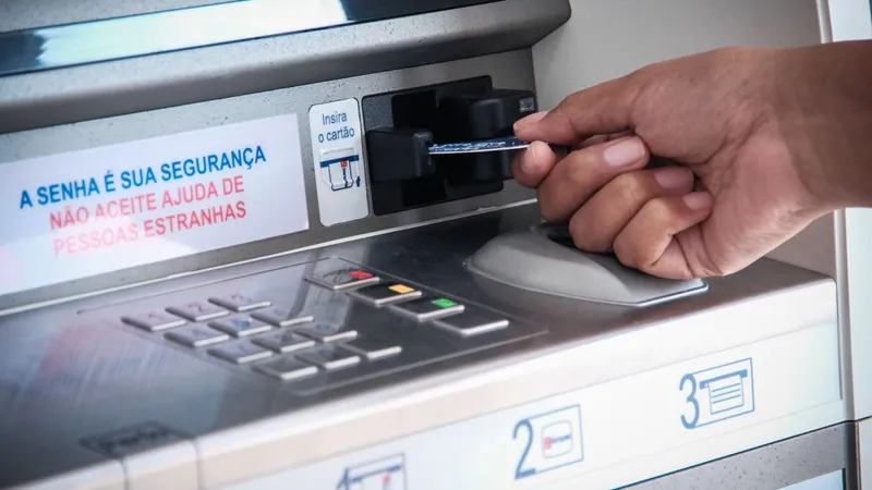 Bancos terão que recolher 21% de CSLL