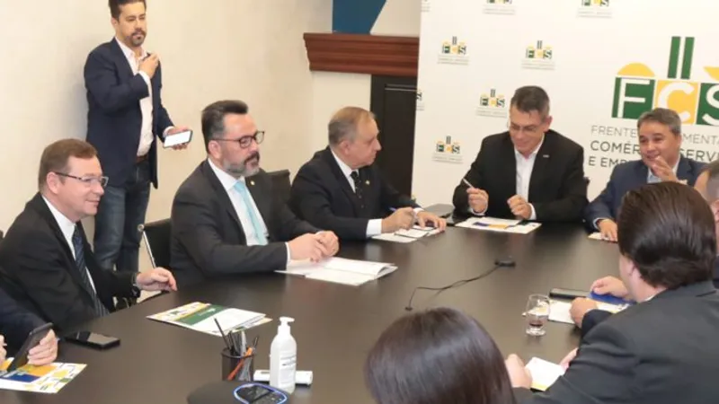 Presidentes das entidades da UNECS compõem a mesa de posse da Diretoria da FCS para 2022