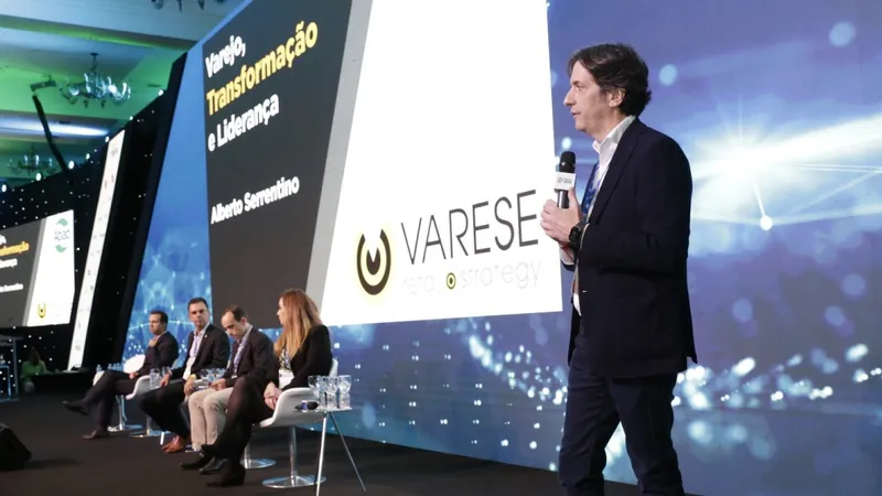 Alberto Serrentino, da Varese Retail, foi um dos palestrantes do evento da Abad