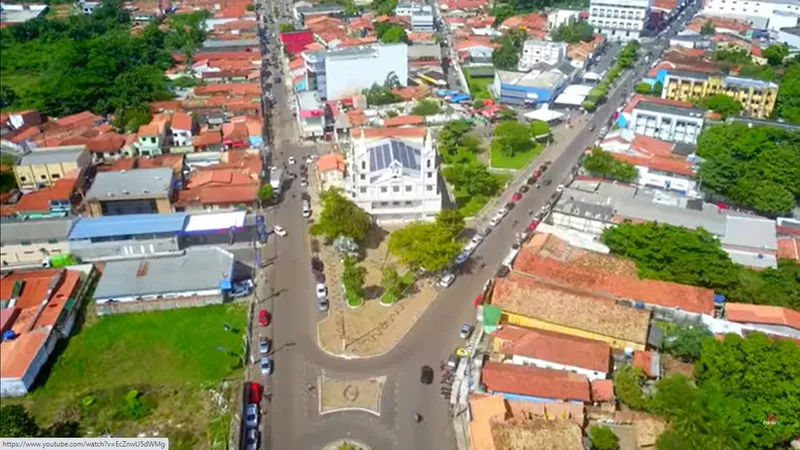 Vista aérea da igreja matriz de Santa Inês – MA