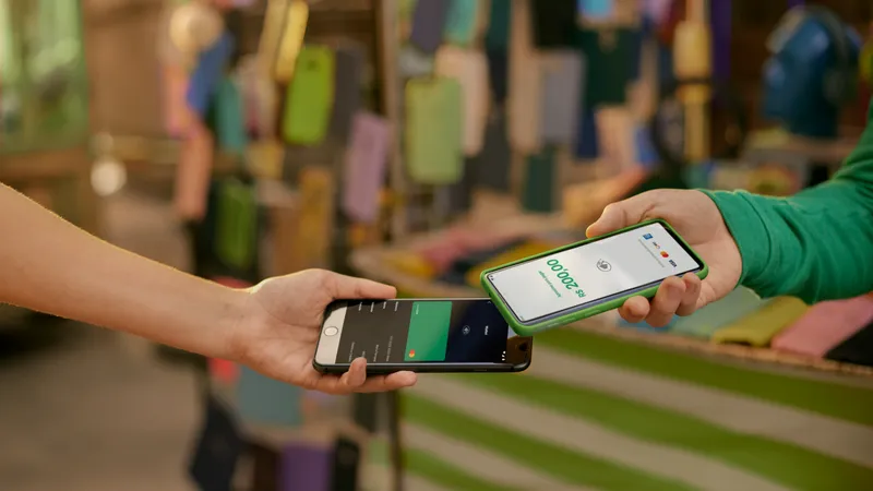 Tecnologia da Stone permite cobrar pelo produto e serviço usando o smartphone