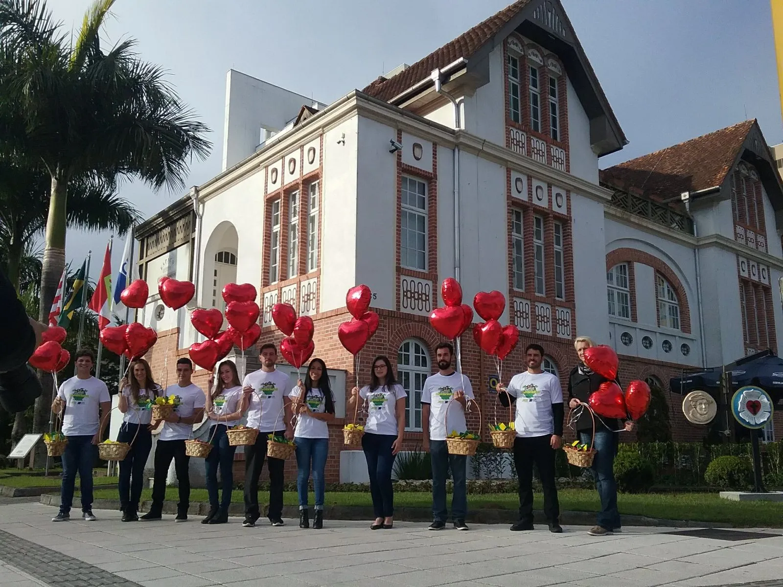 CDL Blumenau promove ação especial para o Dia dos NamoradosCDL Blumenau promove ação especial para o Dia dos Namorados