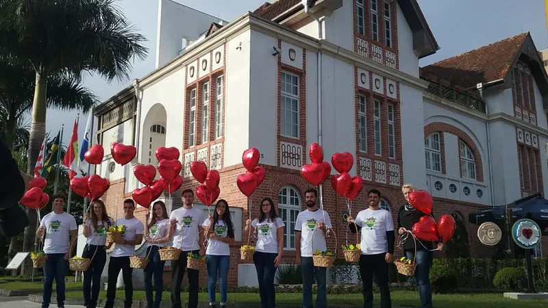 CDL Blumenau promove ação especial para o Dia dos NamoradosCDL Blumenau promove ação especial para o Dia dos Namorados