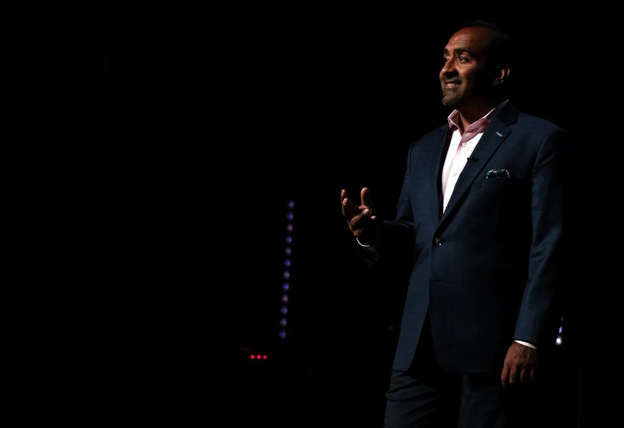 Rohit Bhargava é também autor de oito livros