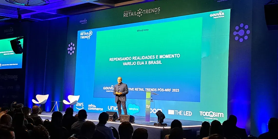 Marcos Gouvêa durante a abertura do Retail Trends 2023