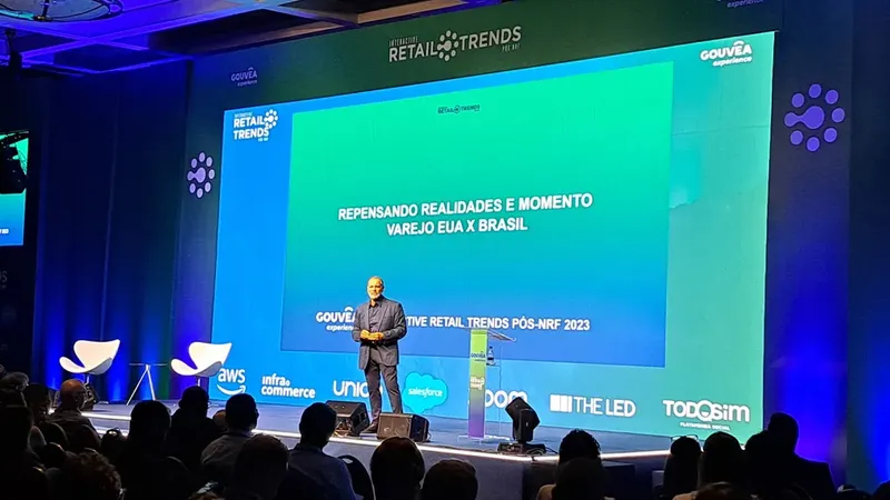 Marcos Gouvêa durante a abertura do Retail Trends 2023
