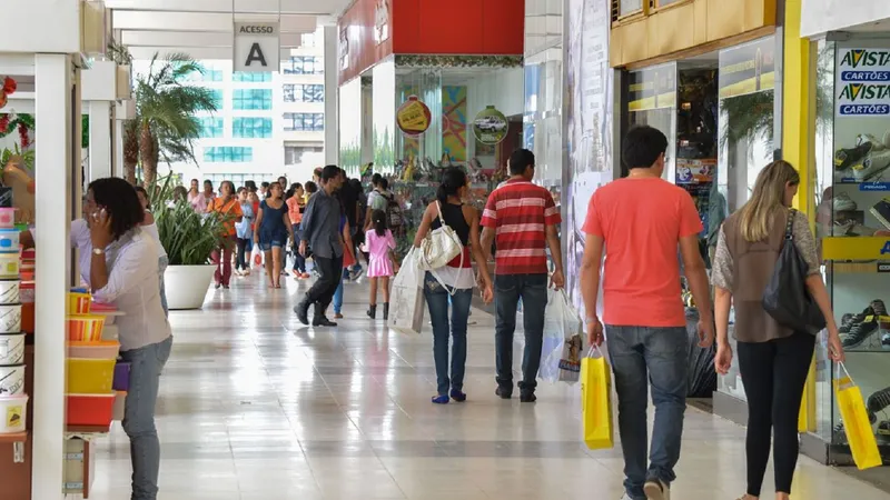 Boom nos shoppings: faturamento acima de R$ 200 bilhões abre espaço para franquias de moda infantil