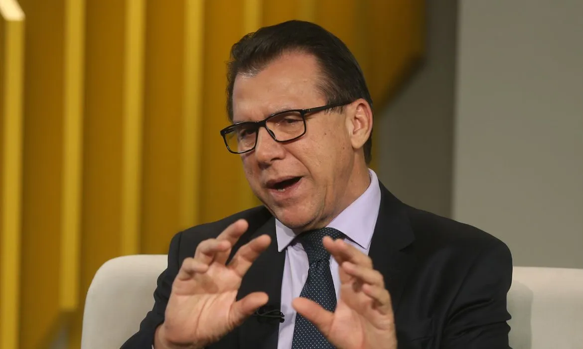 O ministro do Trabalho e Emprego, Luiz Marinho, é o entrevistado do programa Brasil em Pauta.