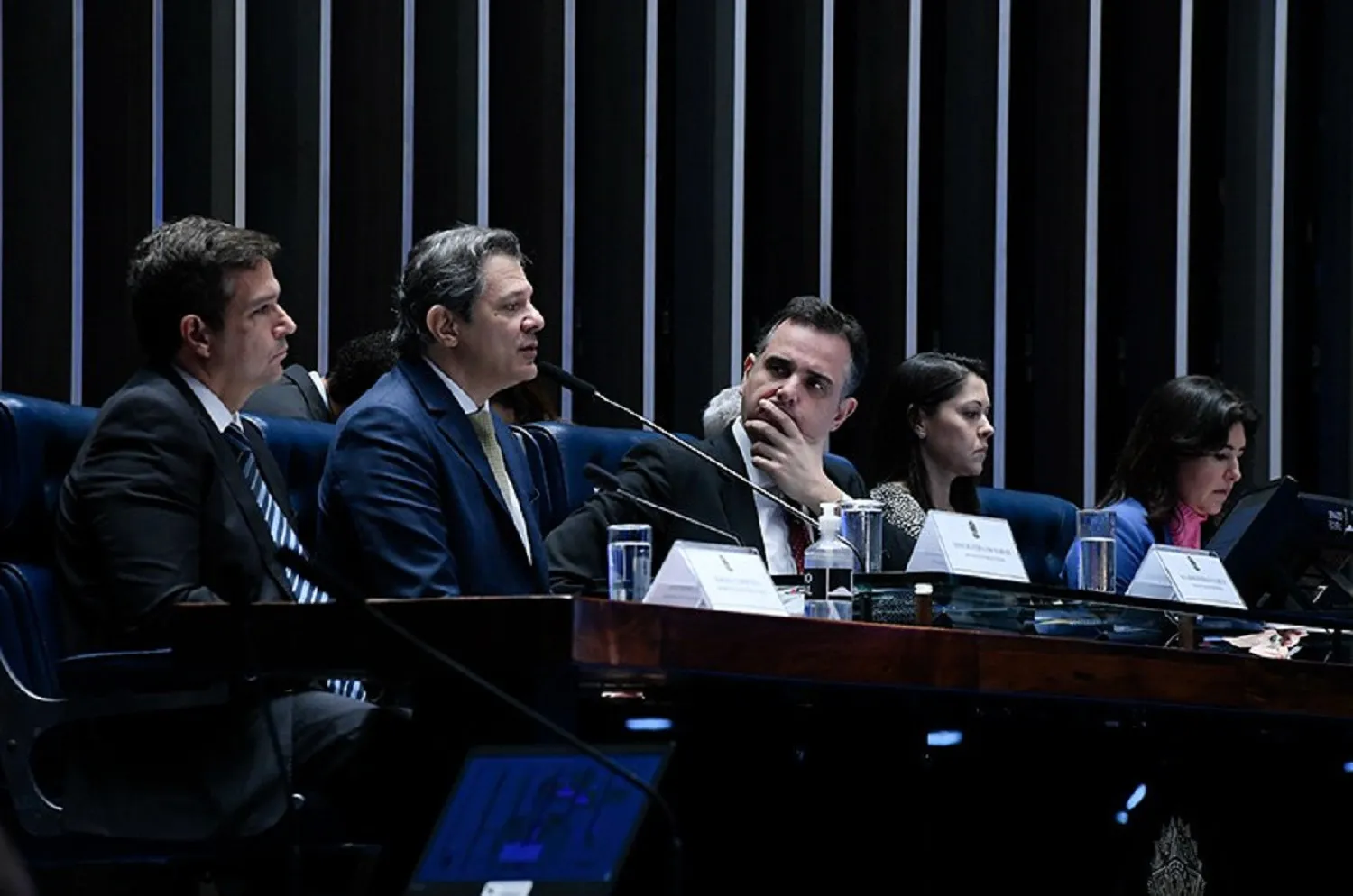 Fernando Haddad em sua fala inicial, sobre os desafios para a retomada do crescimento; debate sobre temas macroeconômicos em Plenário foi proposto pelo presidente do Senado, Rodrigo Pacheco.
