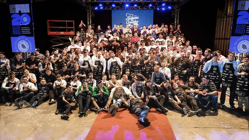 Jantar do 20º Homens na Cozinha, realizado em abril, foi preparado por 160 chefs-empresários, que vestiram o avental e prepararam 40 menus para 2,5 mil pessoas.
