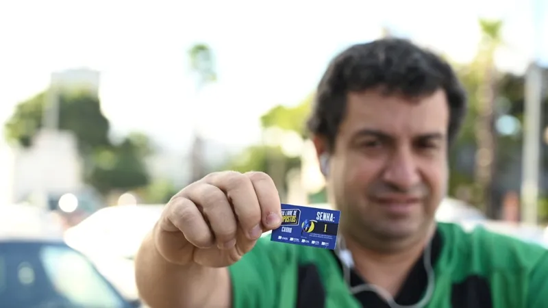Em Belo Horizonte (MG), o primeiro consumidor a abastecer o carro