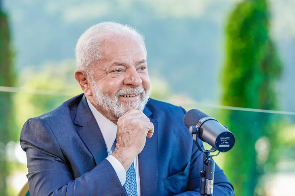 Presidente Lula: “Se a gente abrir mão das empresas brasileiras para comprar de empresas estrangeiras, a gente simplesmente vai matar pequenas e médias empresas brasileiras”