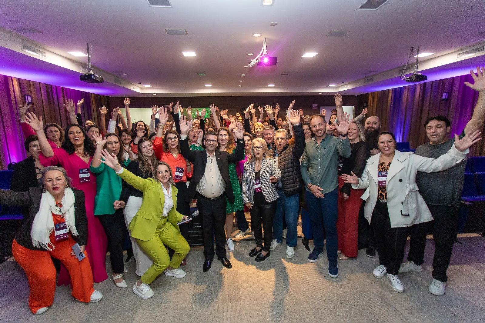Com palestras e painel o 1º Encontro Estadual da Mulher Empreendedora movimenta lideranças lojistas catarinenses.
