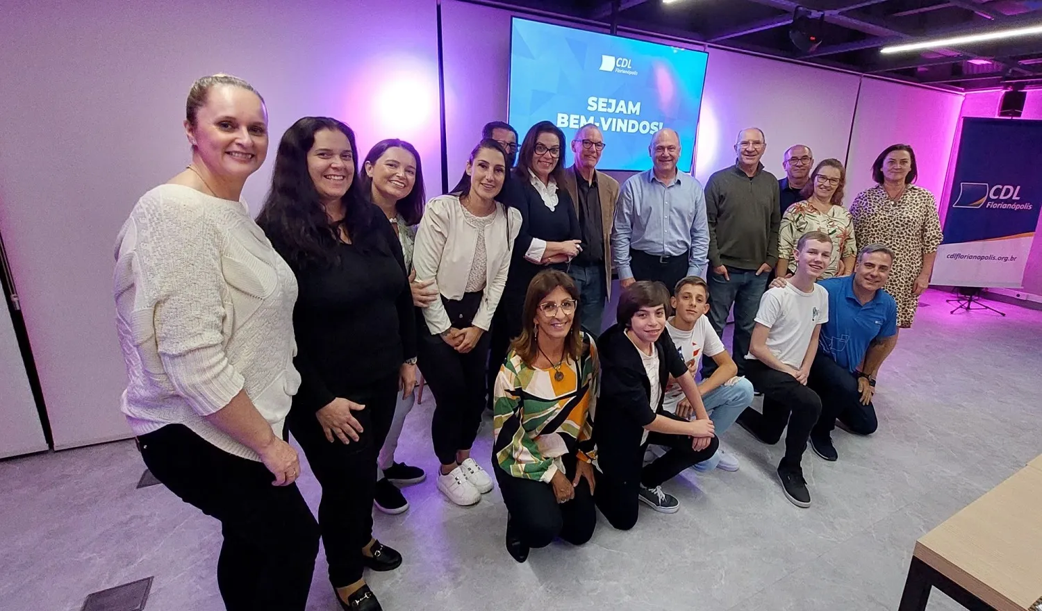 Encontro reuniu cerca de 60 empresários para conhecerem três aplicativos desenvolvidos por adolescentes assistidos pelo CPDI, que contou com a parceria da CDL Florianópolis e Softplan