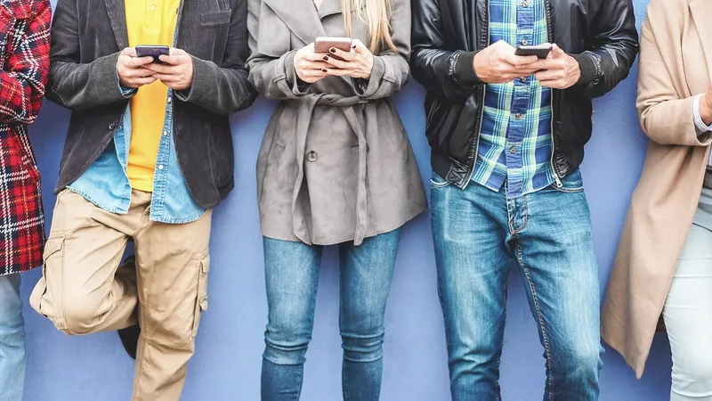 Os consumidores estão segurando as rédeas da tecnologia: um terço removeu notificações; um em cada cinco impõe limites de tempo de utilização; e 25% apagaram completamente aplicativos dos dispositivos