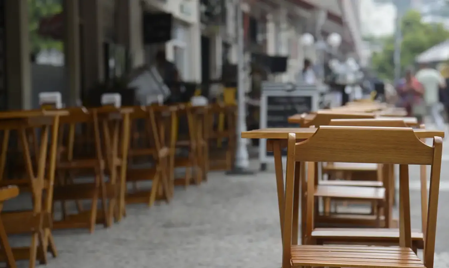 Estabelecimentos com dívidas em atraso somam 40%