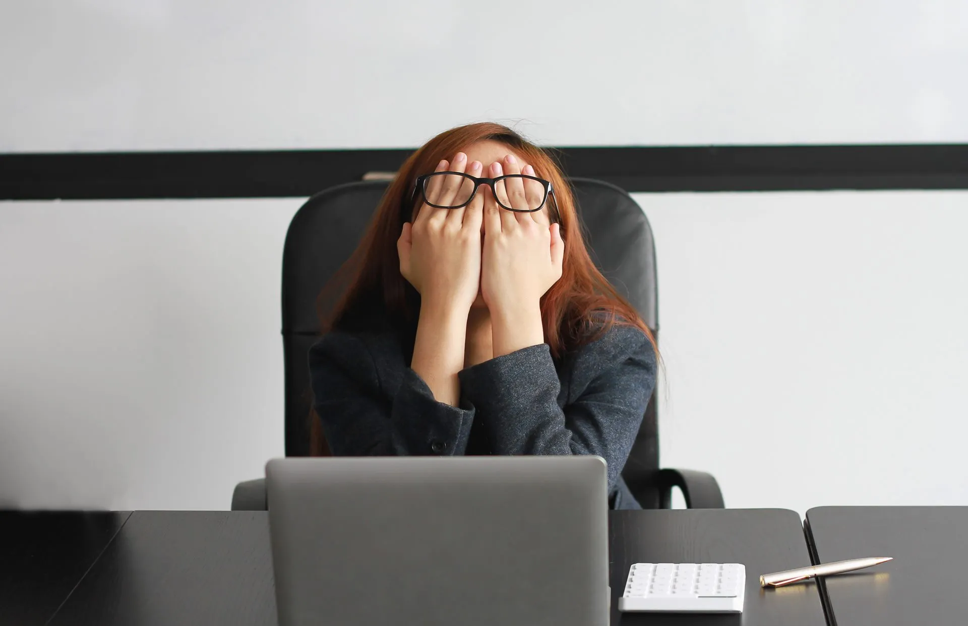 Burnout cresceu 823% em quatro anos no Brasil e já custa R$ 400 bilhões por ano em produtividade