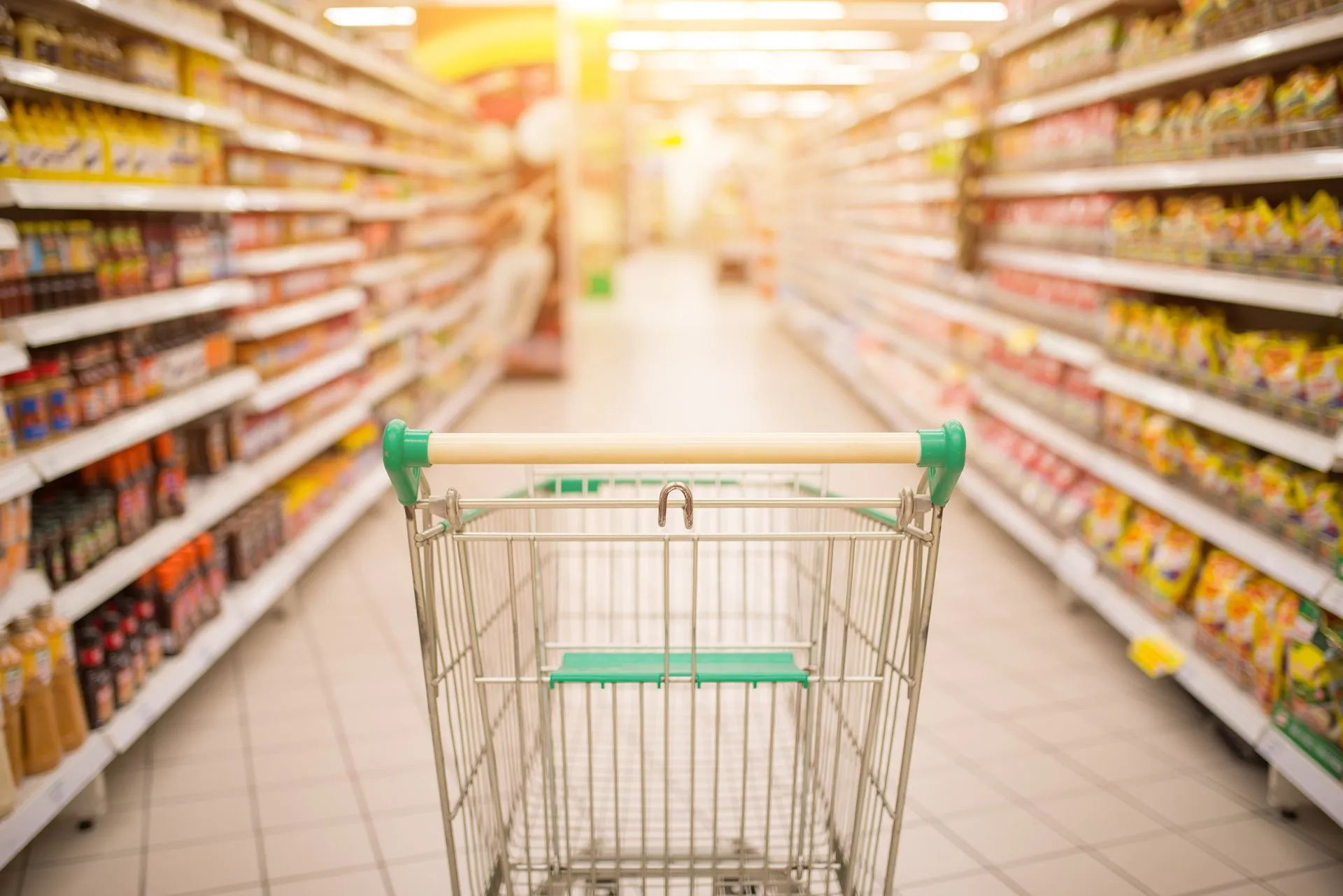 71% dos brasileiros mudaram seus hábitos de compra em um ano