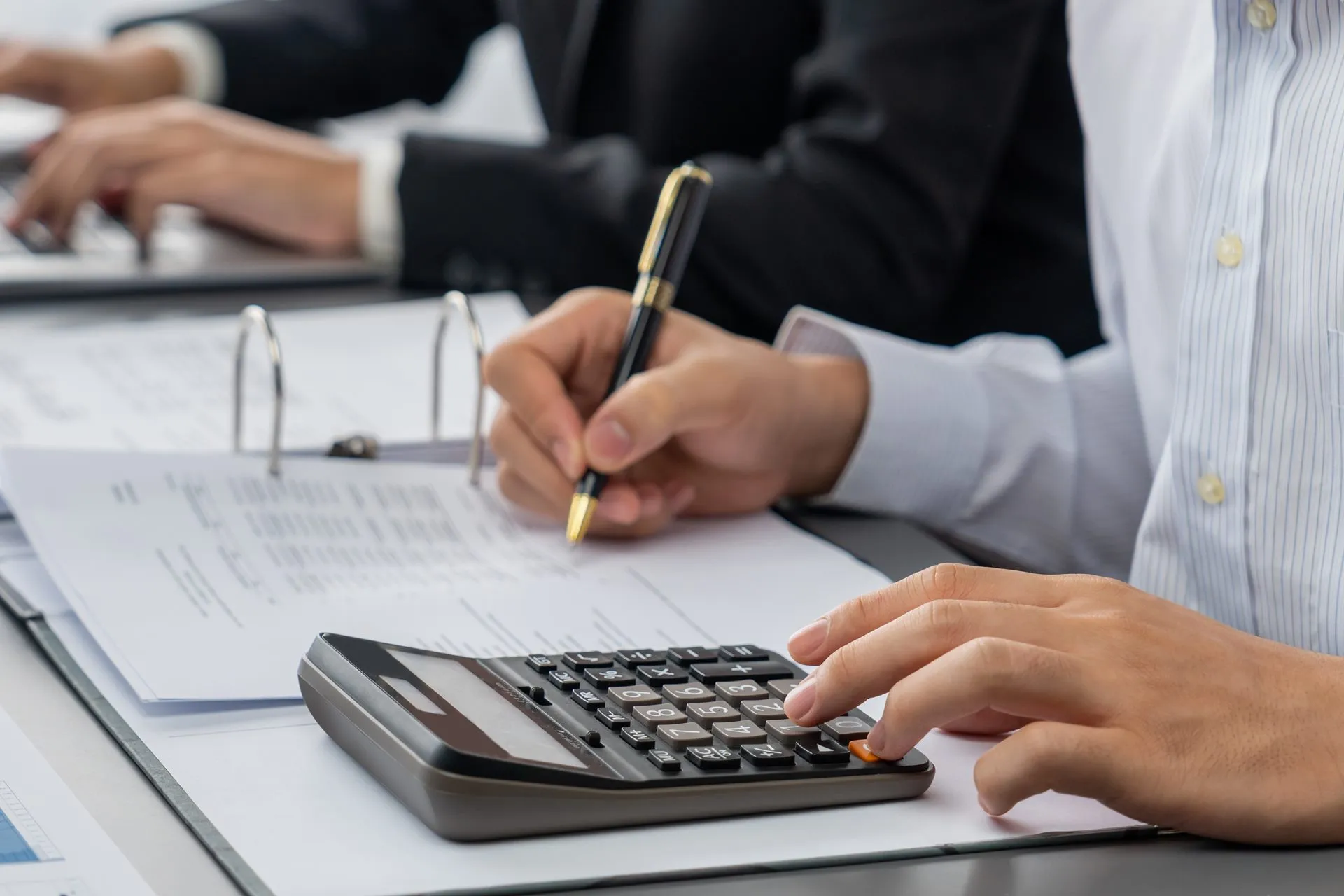 Aprenda cinco passos para construir um fluxo de caixa