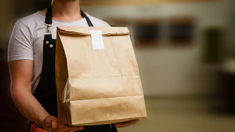 Delivery em grandes centros urbanos redesenha a publicidade urbana