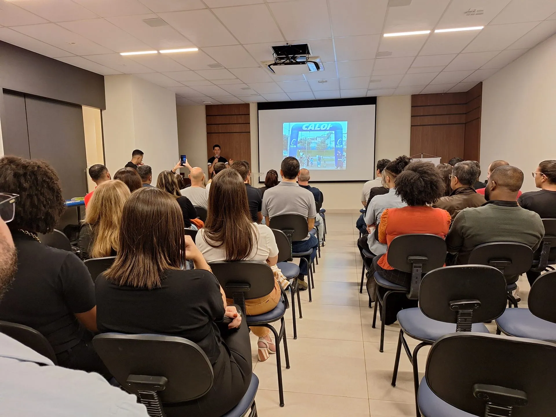 E-commerce foi tema de palestra do Conexão CDL Jovem Lafaiete