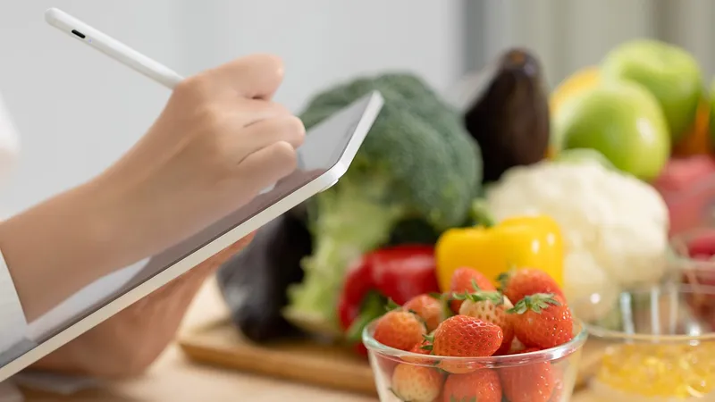 Mercado de nutrição e suplementos cresce 5,61% ao ano até 2035 e se consolida no varejo digital