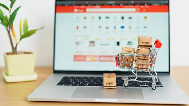 Mesmo com imposto, quase metade ainda vê vantagem em comprar fora
