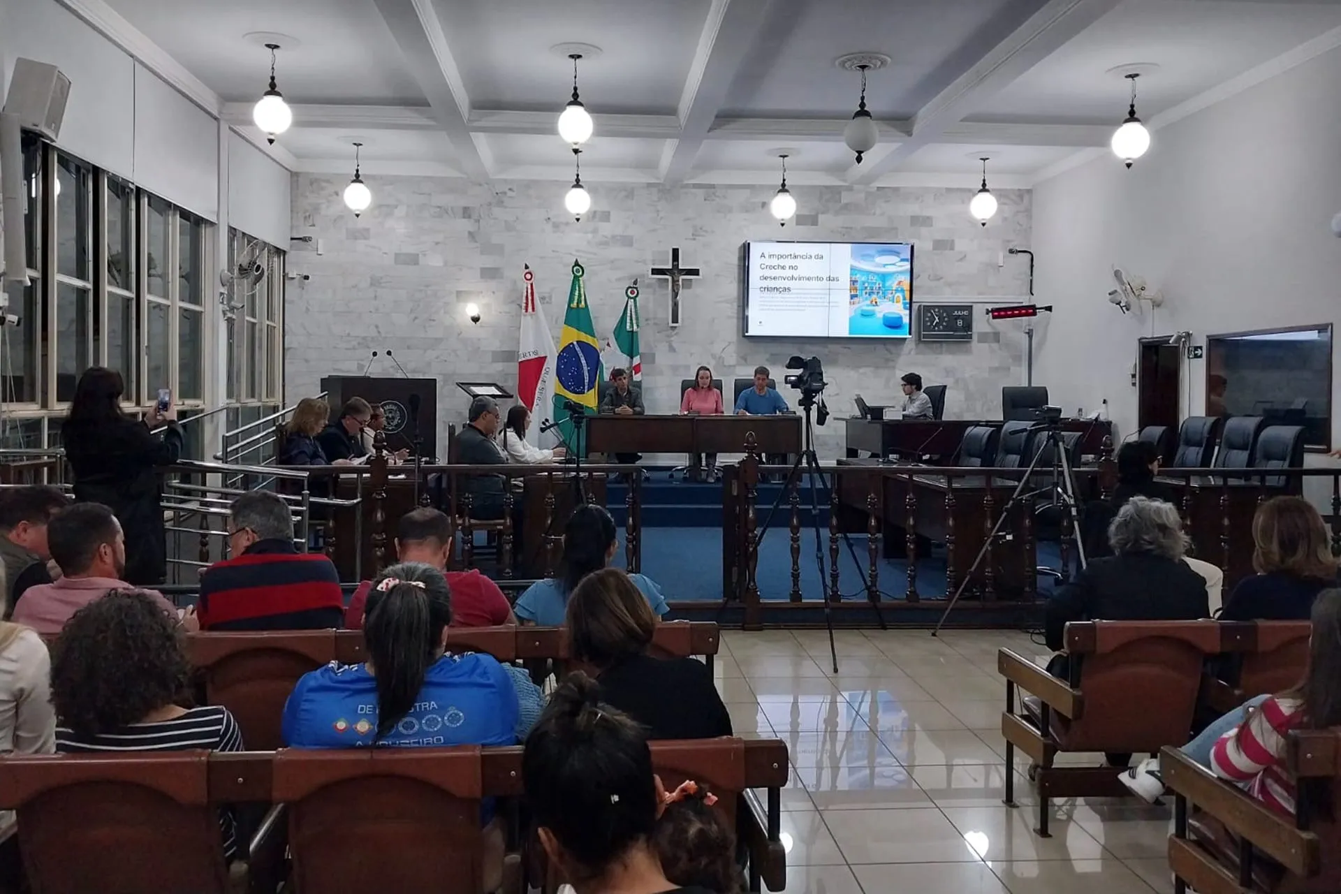 CDL Lafaiete participa de audiência pública sobre a carência de vagas nas creches municipais