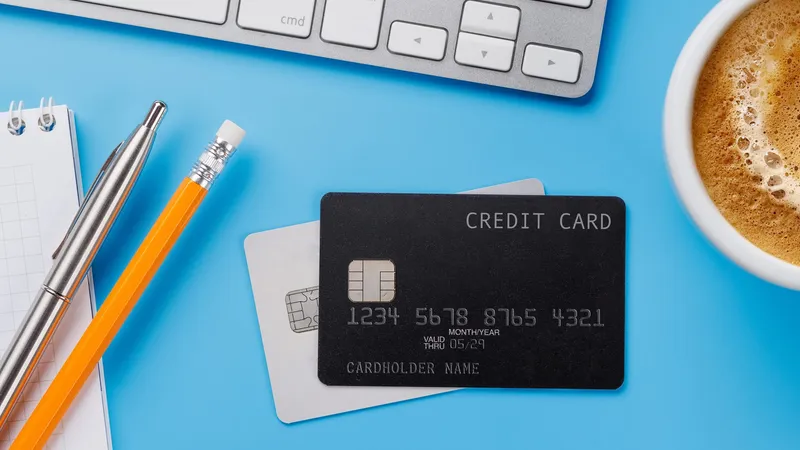 Cartão Black passa a ser usado como ferramenta de organização financeira