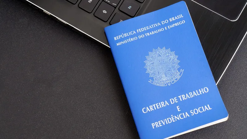 Governo adia pela 3ª vez portaria que limita trabalho aos feriados