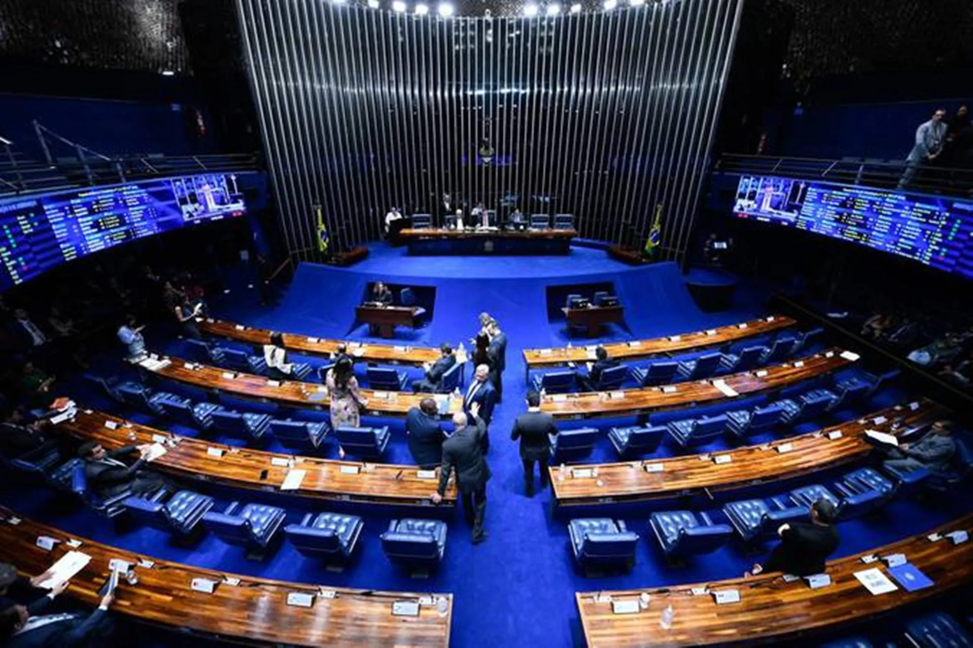 Plenário do Senado vai decidir desoneração da folha nesta terça (20)