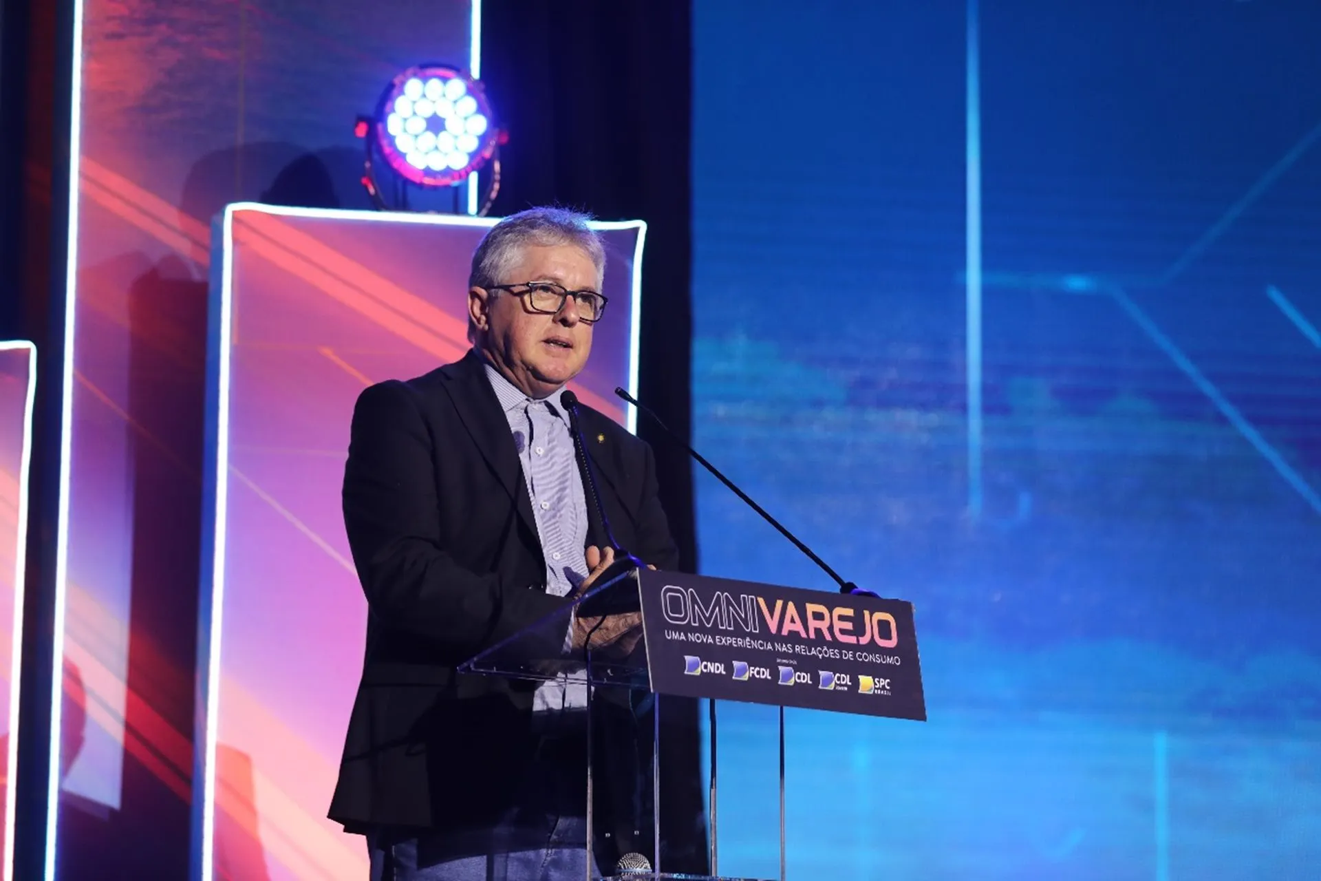 Abertura do Omnivarejo 2024 destaca inovação e conexão como chaves para o futuro do varejo