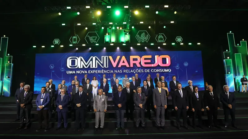 Abertura do Omnivarejo 2024 destaca inovação e conexão como chaves para o futuro do varejo