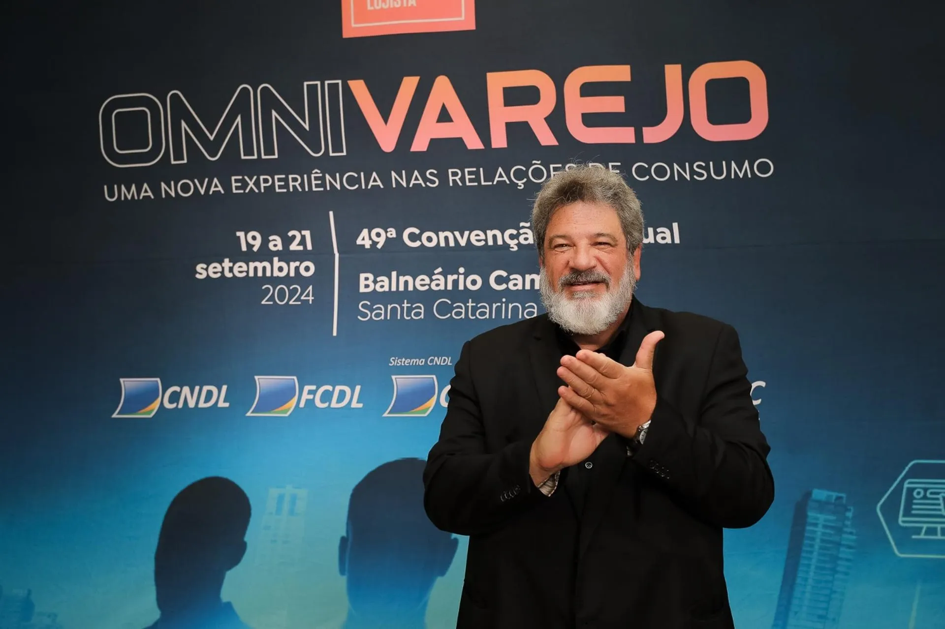 Mario Sérgio Cortella palestra sobre as mudanças velozes no mundo moderno4