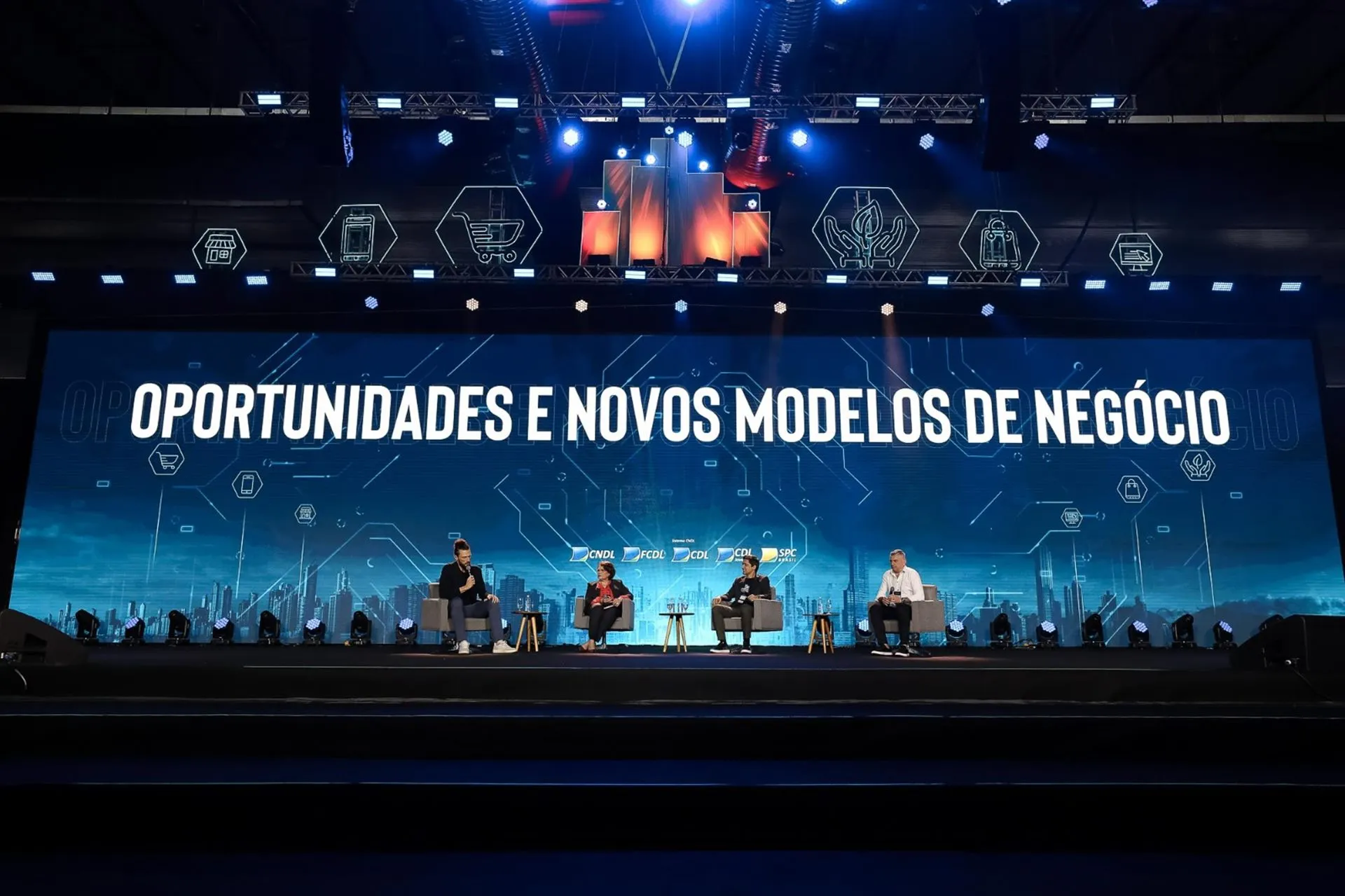 Omnivarejo aborda oportunidades e novos modelos de negócios