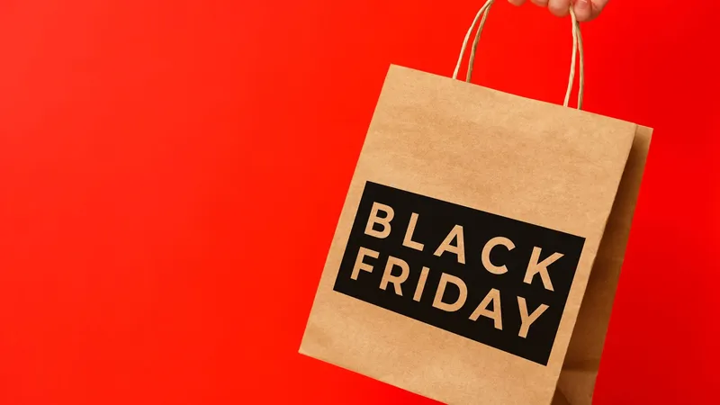 Pesquisa aponta perfil de compra por faixas etárias para a Black Friday