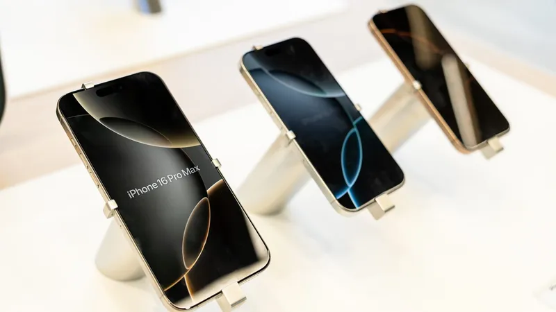 Especialistas apontam mudanças no uso da inteligência artificial após lançamento de iPhone centrado em IA