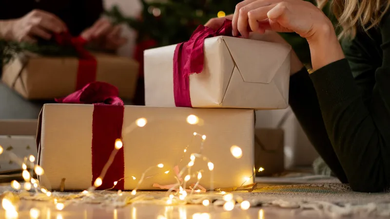 12 milhões de consumidores devem ir às compras de Natal na última hora, apontam CNDL/SPC Brasil