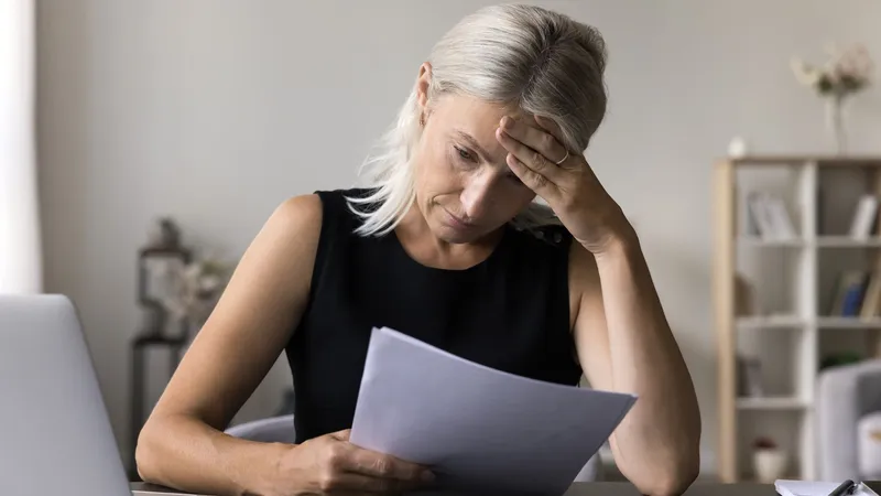 Quando as contas não fecham, o consumo se adapta