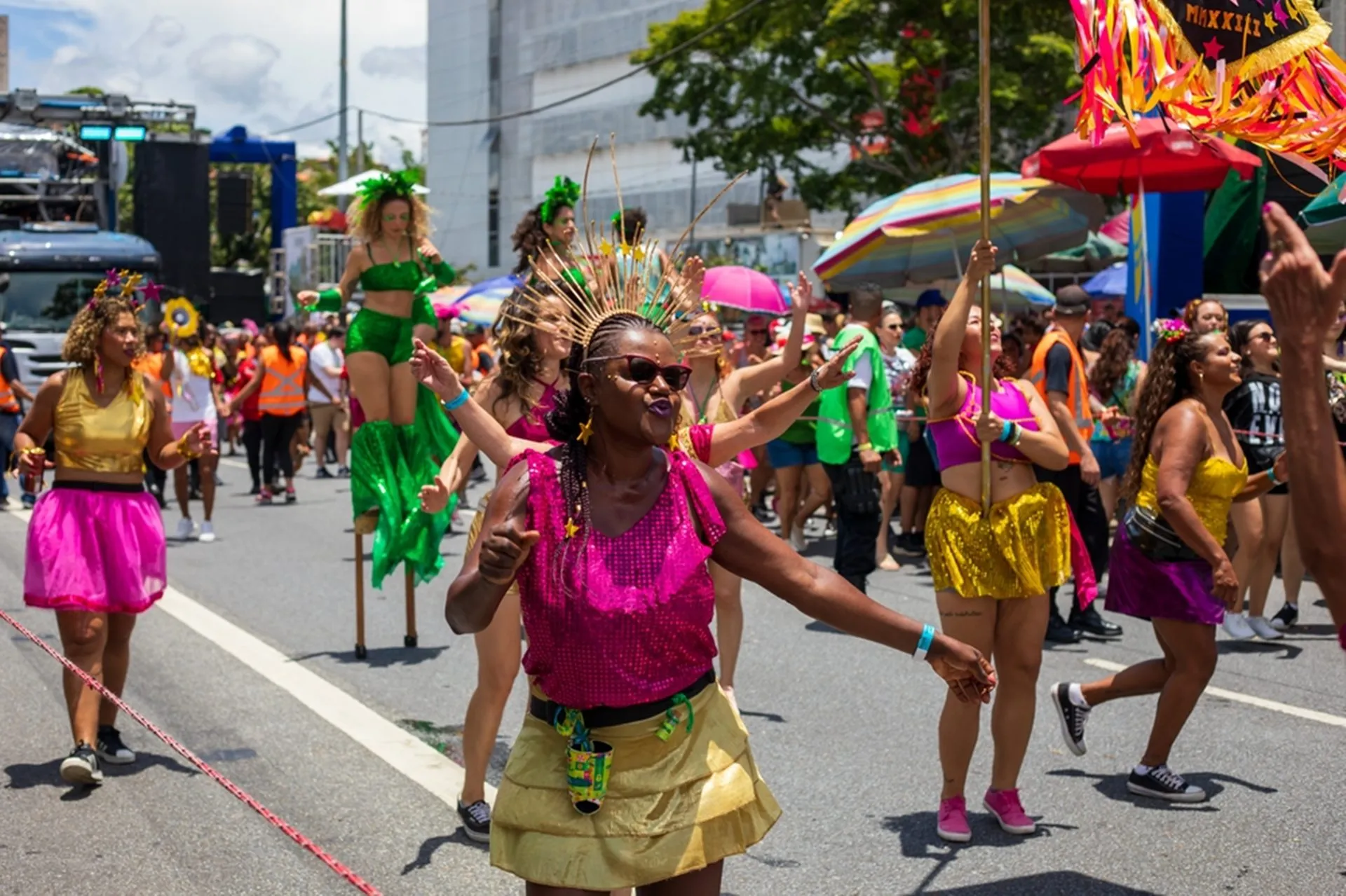 Carnaval 2026 impulsiona vendas no varejo e supermercados têm aumento de 17,21%