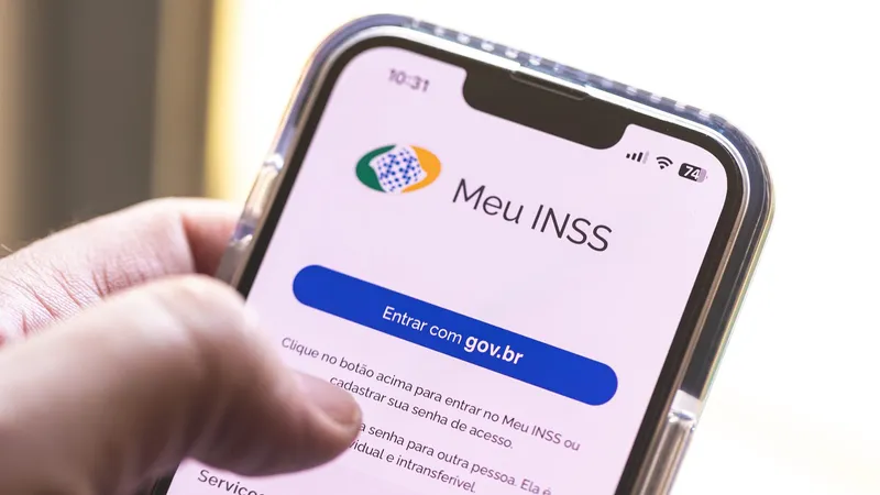 INSS antecipará 13º e injetará R$73,3 bilhões na economia veja o calendário